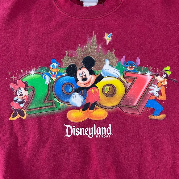 Disneyland Resort 2007 Mickey Mouse Cherry Crewneck Lilo Stitch Donlald … - Picture 5 of 12